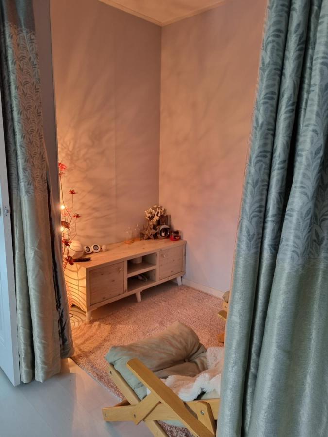 Gashi Sarang Bed & Breakfast ซอกวีโพ ภายนอก รูปภาพ