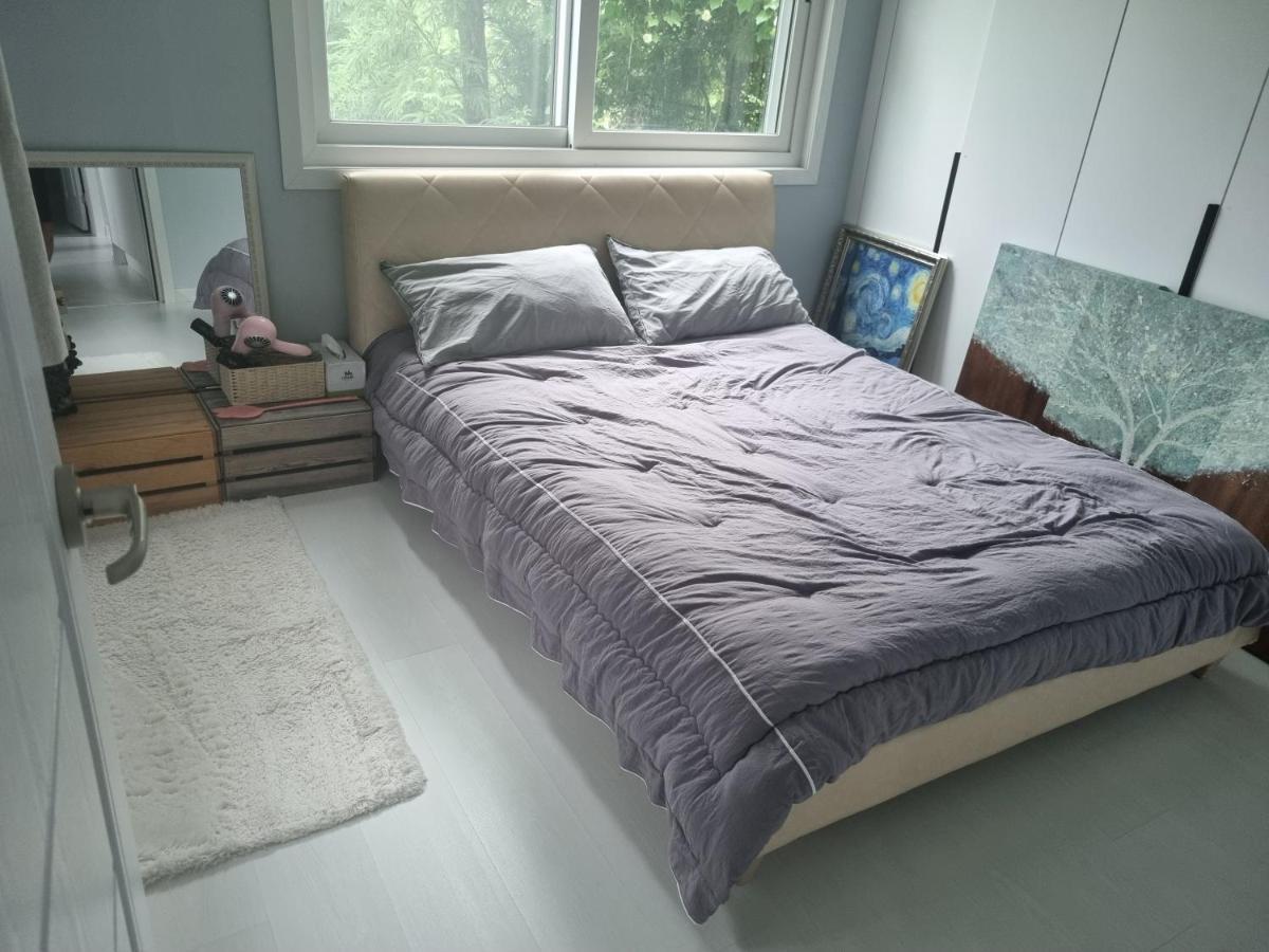 Gashi Sarang Bed & Breakfast ซอกวีโพ ภายนอก รูปภาพ